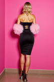 sukienka bodycon mini bez ramiączek z piórami