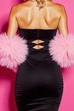 sukienka bodycon mini bez ramiączek z piórami
