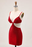 Elegancka czerwona sukienka bodycon z koralikami z wycięciem na powrót do domu
