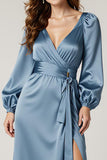Lake Blue Satin Sheath Ruffle Długie rękawy Formalna sukienka z rozcięciem