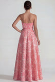Blush Jacquard bez ramiączek – długa formalna sukienka z rozcięciem