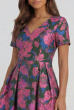 Niebiesko-biała kwiatowa sukienka midi z krótkim rękawem w kroju A