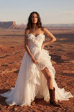 Ivory bez ramiączek A Line Maxi Beach Wedding Dress z falbanami