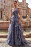 Elegancka sukienka na bal z tiulem w serek w kolorze Starry, Blue, Dusty Blue z falbanami w kształcie piętrówek