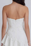 Ivory Sweetheart A-line aplikowana mini sukienka z falbanami