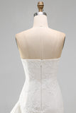 Ivory Sweetheart A-line aplikowana mini sukienka z falbanami