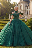 Ciemnozielona suknia balowa z dekoltem na ramię i aplikacjami z brokatem – sukienka Quinceanera