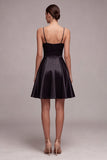 Ramiączka spaghetti Marched A Line Little Black Dress
