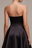 Gorset bez ramiączek: Linia A Little Black Dress z kieszeniami