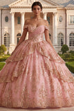 Sukienka balowa z odkrytymi ramionami – różowa falbaniana suknia Quinceanera