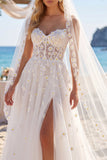 Kwiatowy biały gorset A Line Sweep Train Sweetheart Beach Wedding Dress z welonami