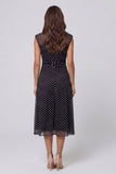 -biała siatka w kropki z dekoltem w serek A Line Midi Work Dress