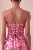 Sweetheart Fuchsia Keyhole Body, błyszcząca cekinowa sukienka na homecoming z rozcięciem