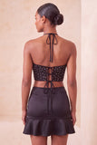 mini sukienka na balbanki z wycięciem na ramię
