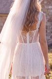 Biała suknia ślubna na maxi elopement w stylu białego gorsetu z koronką