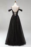 Cold Shoulder Black A-Line z cekinami z cekinami – długa sukienka na studniówkę z rozcięciem