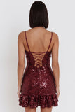 Bordowa sukienka koktajlowa z cekinami na bodycon i ramiączka spaghetti