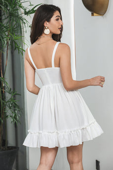 Biała krótka sukienka z kokardą w kształcie litery A