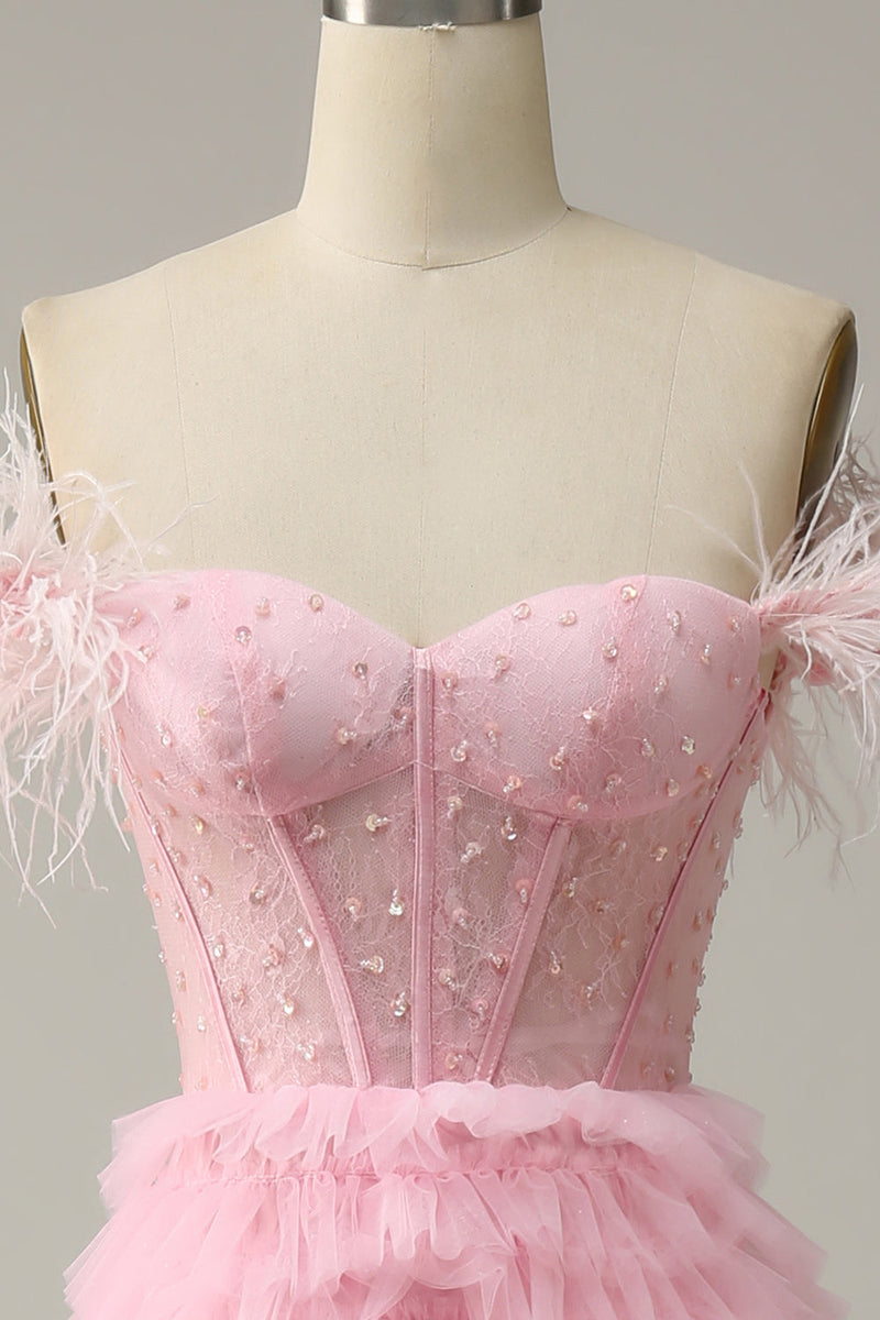 Załaduj obraz do przeglądarki galerii, Różowa Gorsetowa Sukienka Na Studniówkę Z Marszczonymi Piórami