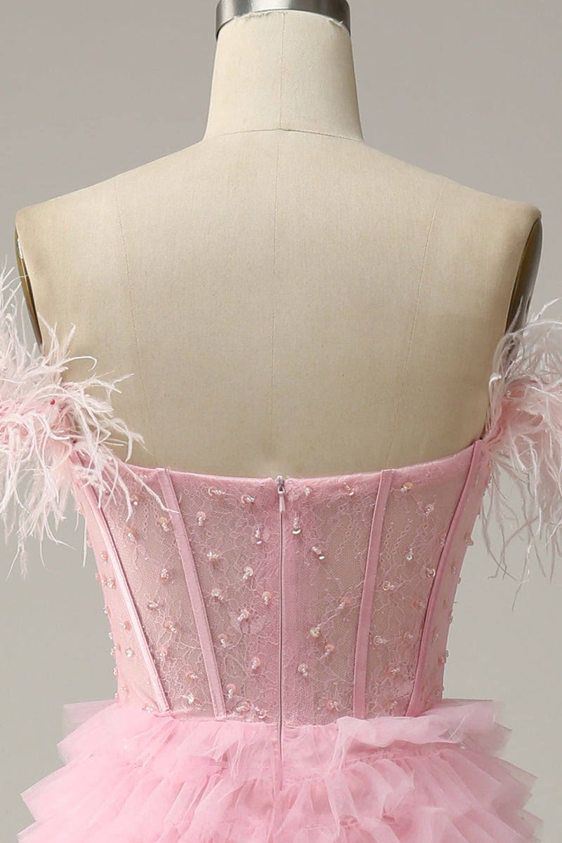 Załaduj obraz do przeglądarki galerii, Różowa Gorsetowa Sukienka Na Studniówkę Z Marszczonymi Piórami