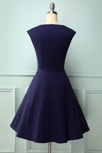 Granatowa Sukienka z Asymetrycznym Dekoltem w stylu lat 50-tych