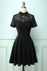 Załaduj obraz do przeglądarki galerii, Czarna Sukienka Vintage z Wysokim Dekoltem