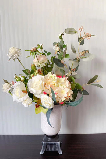 Symulacja Bukiet Ślubny Trzymając Kwiaty