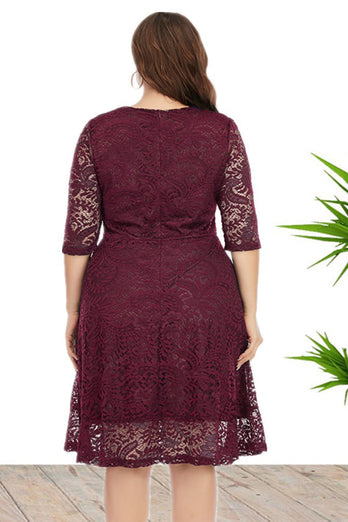 Burgundia Sukienka Plus Size Koronkowa Na Imprezowa z Półrękawami