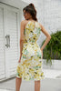 Załaduj obraz do przeglądarki galerii, Żółta letnia sukienka z kwiatowym nadrukiem z marszczeniami