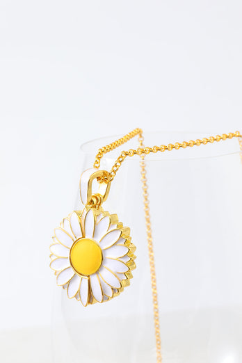 Naszyjnik ze złotym kwiatem
