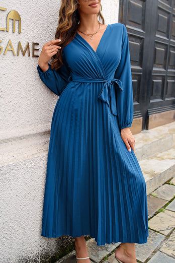 Niebieska sukienka w serek Casual Dress z szarfą