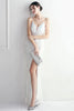 Załaduj obraz do przeglądarki galerii, Biała Cekinowa Syrenka Sukienki Na Studniówke z Piórkiem