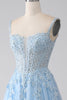 Załaduj obraz do przeglądarki galerii, Jasnoniebieska Gorsetowa Sukienka Na Studniówkę Z Aplikacjami
