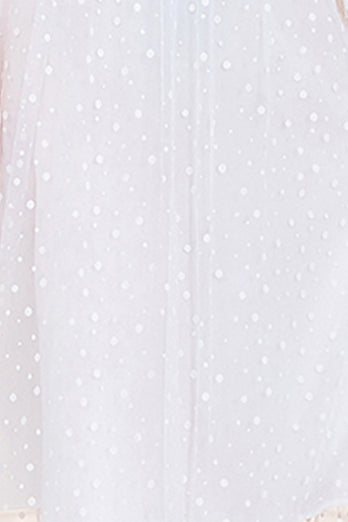 Biała sukienka maxi z długim rękawem z falbanką A line