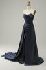 Załaduj obraz do przeglądarki galerii, Granatowa Długa Sukienka Na Studniówkę Z Rozciętym Przodem