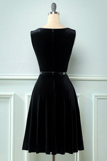Aksamitna sukienka vintage z lat 50.