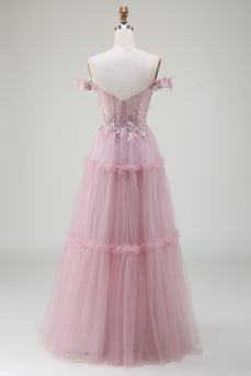Tiulowa sukienka z odkrytymi ramionami w kolorze różowym z aplikacjami