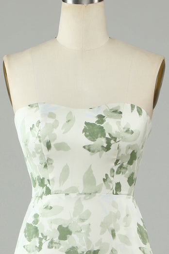 Asymetryczna sukienka dla druhen bez ramiączek z nadrukiem zielonym długim długim strojem dla druhen