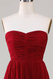 Bez ramiączek Tiered Burgundy Long Bridesmaid Dress