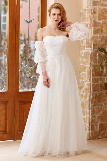 Biała tiulowa suknia ślubna z Odkrytymi Ramionami