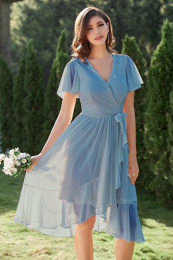Niebieska szyfonowa sukienka koktajlowa