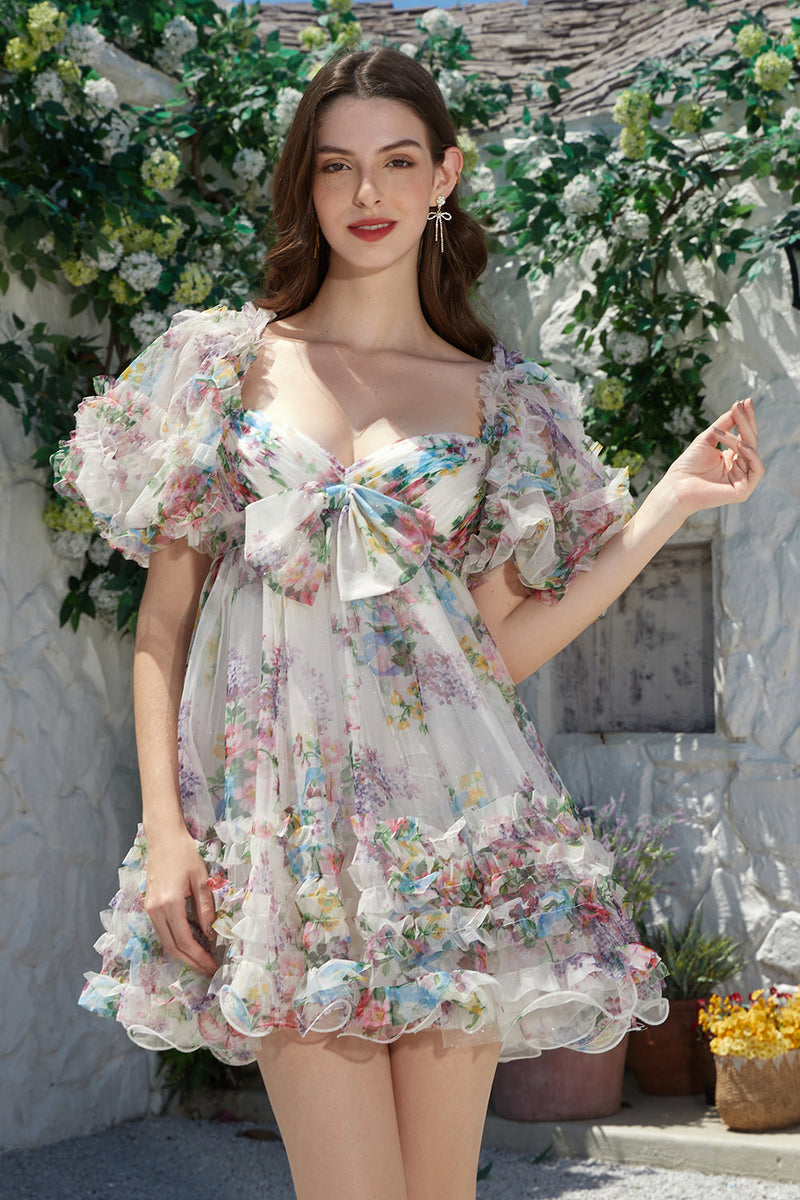 Załaduj obraz do przeglądarki galerii, Trendy A Line Ivory Floral Printed Short Tille Homecoming Dress z krótkim rękawem