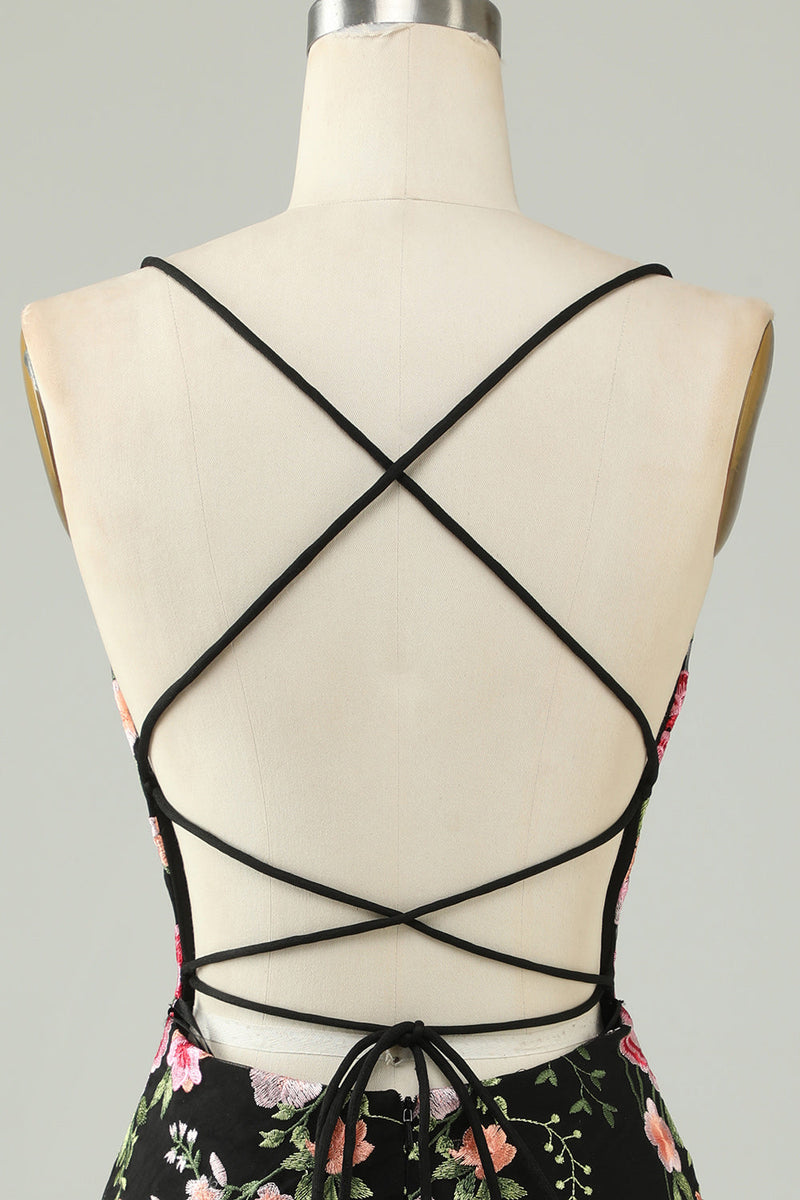 Załaduj obraz do przeglądarki galerii, Czarne paski spaghetti Bodycon Homecoming Sukienka z aplikacjami
