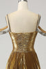 Załaduj obraz do przeglądarki galerii, Oszałamiająca Złota Długa Sukienka Na Studniówkę Z Odkrytymi Ramionami