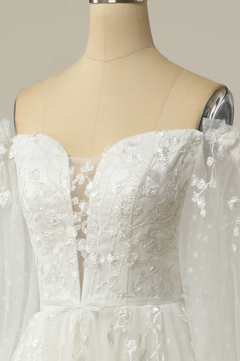 Luksusowa Biała Suknia Ślubna z Odkrytymi Ramionami z Aplikacjami