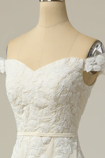 Syrenka z ramion Biała suknia ślubna z aplikacjami