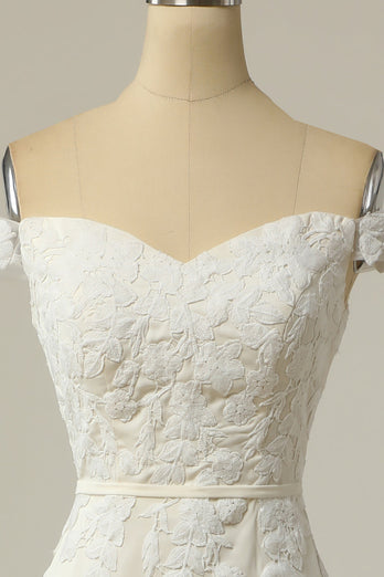 Syrenka z ramion Biała suknia ślubna z aplikacjami